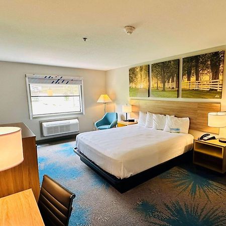 Days Inn & Suites By Wyndham Wynne Zewnętrze zdjęcie