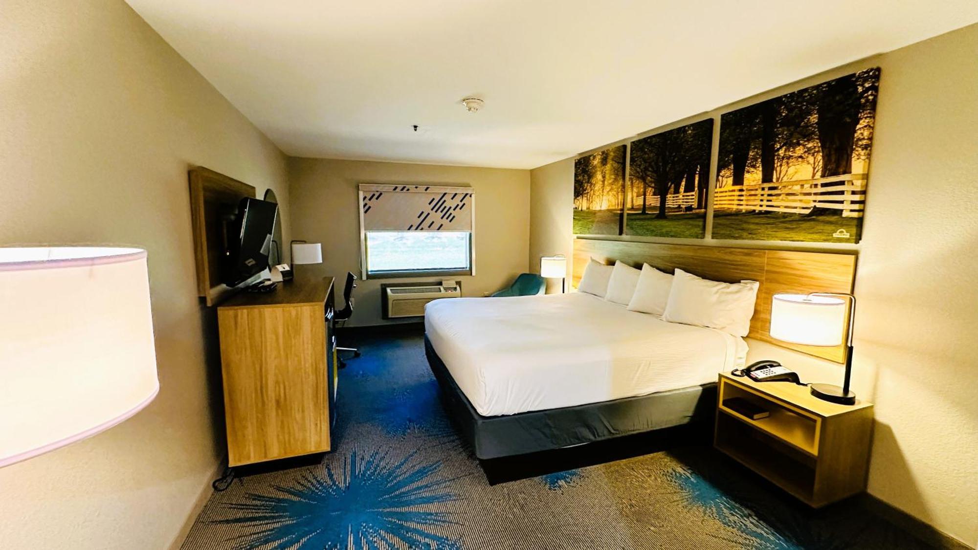 Days Inn & Suites By Wyndham Wynne Zewnętrze zdjęcie